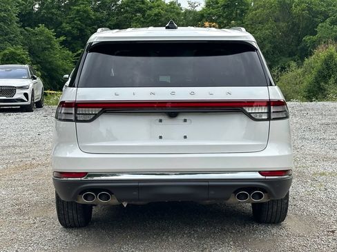 New 2026 Lincoln Aviator AWD image 4