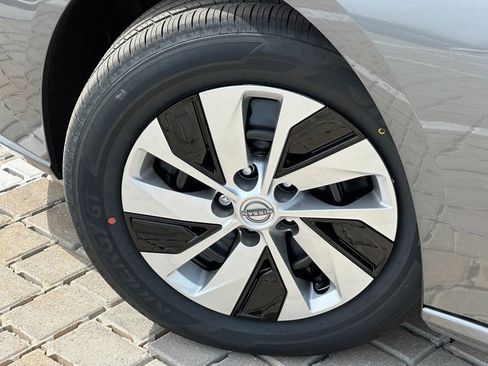 Certified 2025 Nissan Altima 2.5 S image 5