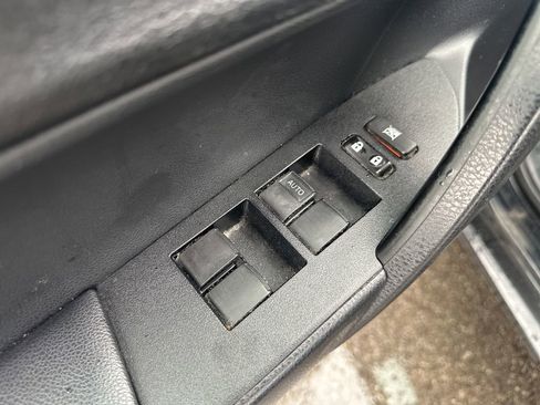Used 2015 Toyota Corolla S FWD image 16