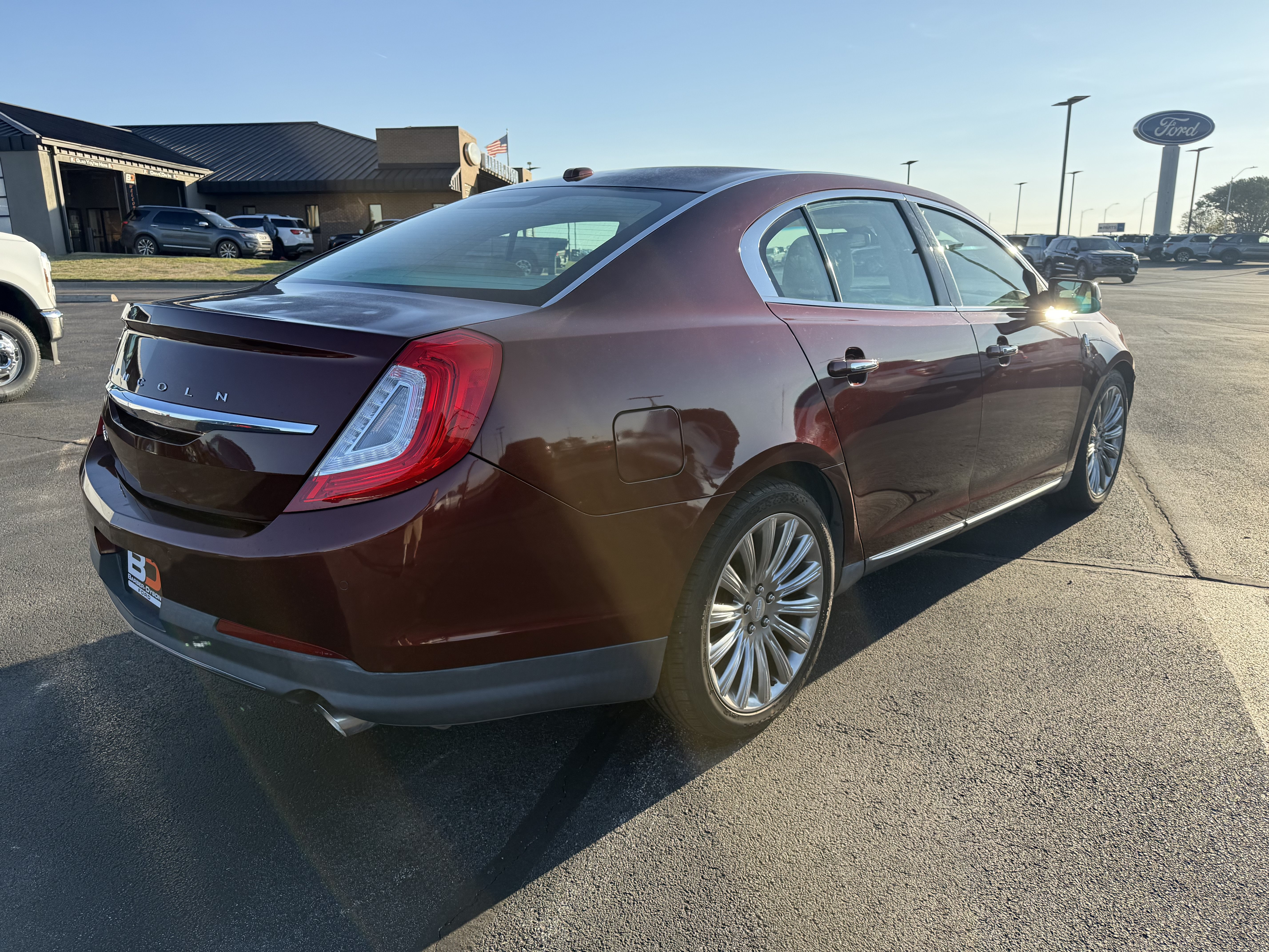 Used 2016 Lincoln MKS w/ Equipment Group 101A FWD image 3