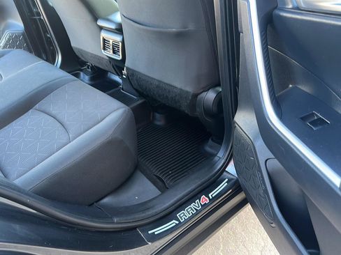 Certified 2019 Toyota RAV4 XLE image 15