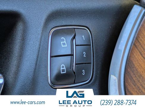 Used 2019 Lincoln MKC Select w/ Select Plus Package image 20