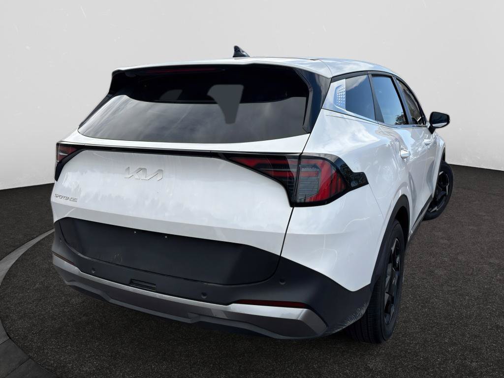 Certified 2026 Kia Sportage EX FWD image 5