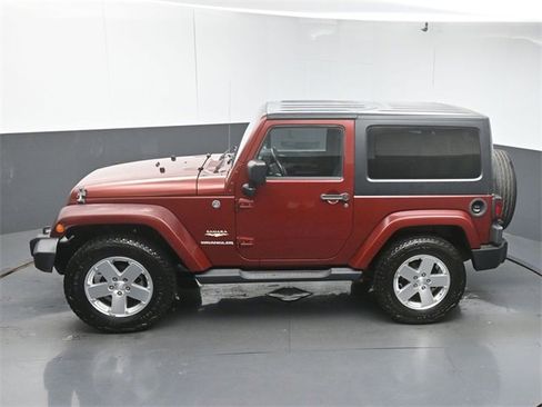 Used 2008 Jeep Wrangler Sahara w/ Dual Top Group image 29