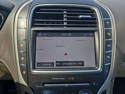 Used 2019 Lincoln Nautilus Black Label AWD/4WD image 17