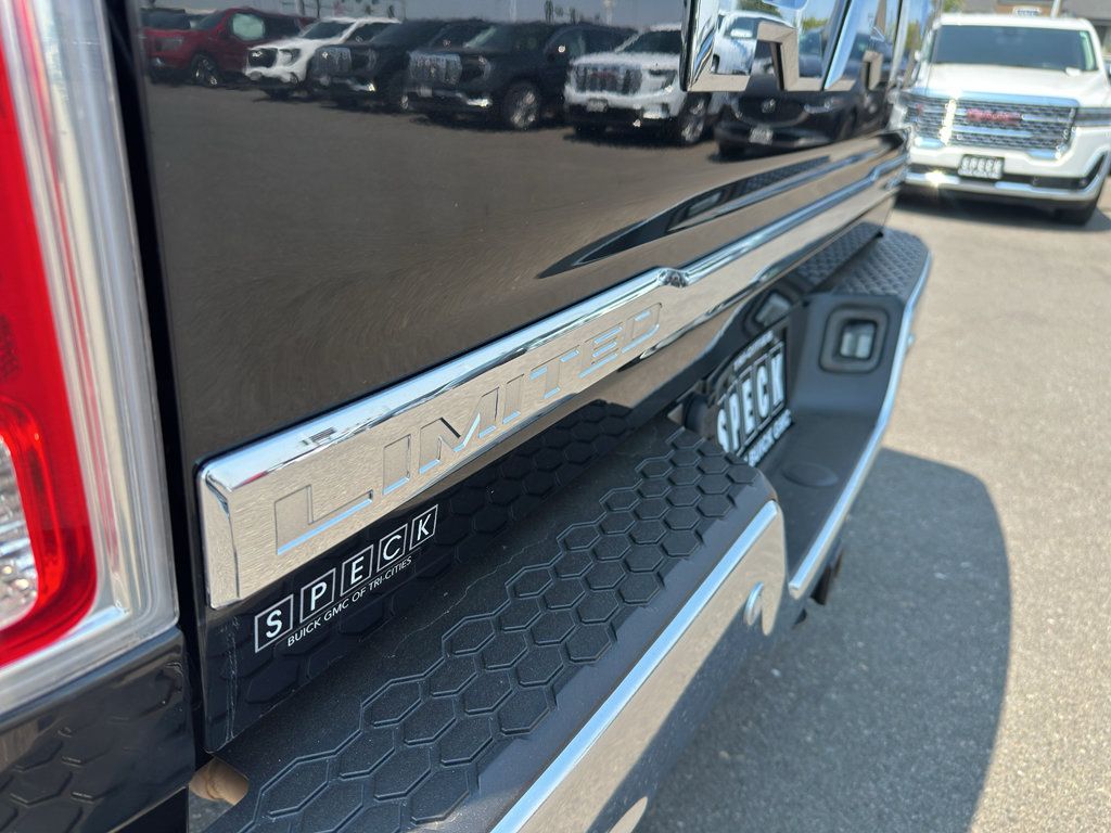 Used 2018 RAM 1500 Limited AWD/4WD image 12