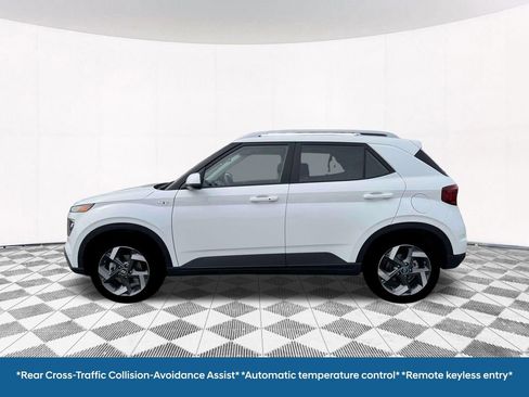 New 2026 Hyundai Venue SEL image 4