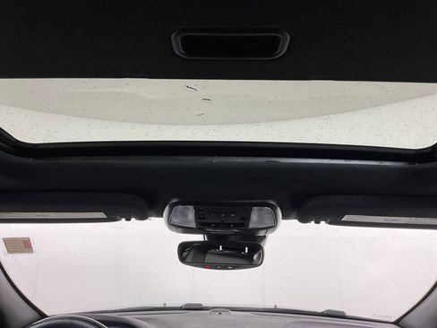 Used 2019 Jeep Grand Cherokee Limited AWD/4WD image 15