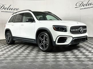 Used 2024 Mercedes-Benz GLB 250 4MATIC video 1