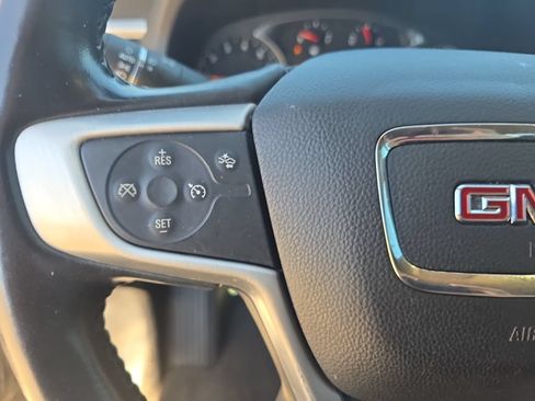 Used 2021 GMC Acadia SLT w/ Elevation Edition FWD image 18