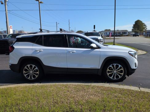 Used 2019 GMC Terrain SLT image 4