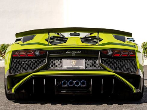 Used 2016 Lamborghini Aventador LP 750-4 Superveloce AWD/4WD image 9