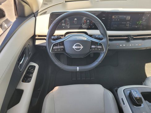 Certified 2023 Nissan Ariya FWD image 8