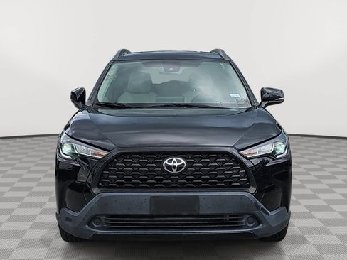 Used 2022 Toyota Corolla Cross LE FWD image 3