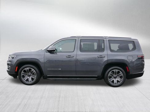 Used 2022 Jeep Wagoneer Series III AWD/4WD image 4