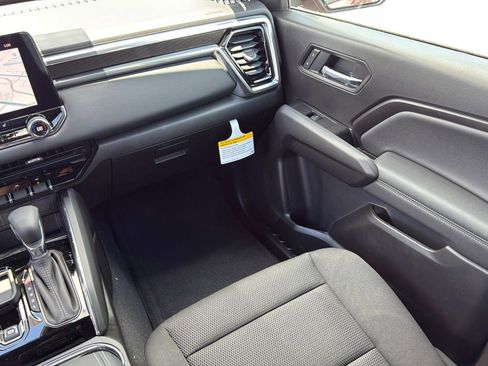 New 2025 GMC Canyon Elevation w/ Convenience Package image 28