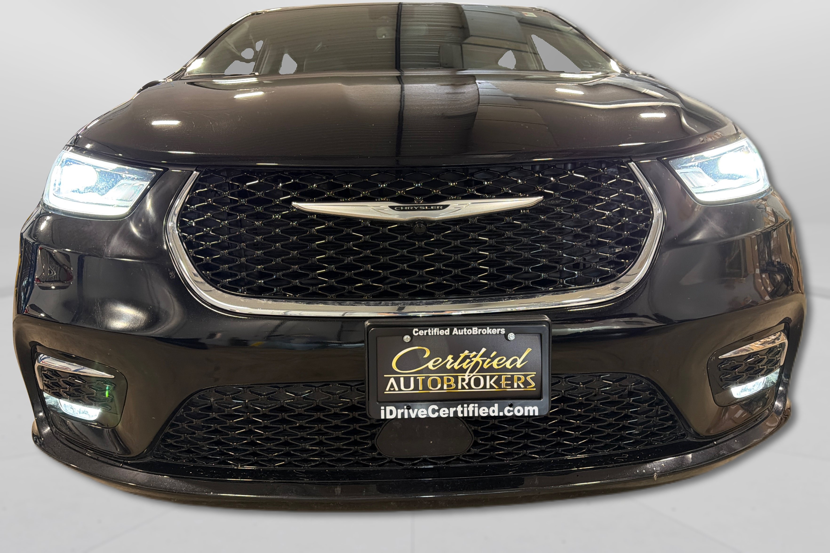 Used 2026 Chrysler Pacifica Select FWD image 10