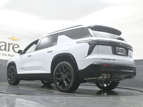 New 2026 Chevrolet Traverse RS w/ LPO, Floor Liner Package image 5
