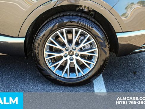 Used 2025 Genesis GV80 2.5T Standard AWD/4WD image 16