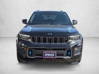 Used 2023 Jeep Grand Cherokee Overland w/ Advanced Protech Group III video 2