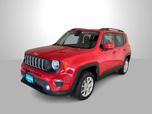 Used 2019 Jeep Renegade Latitude w/ Cold Weather Group AWD/4WD image 1