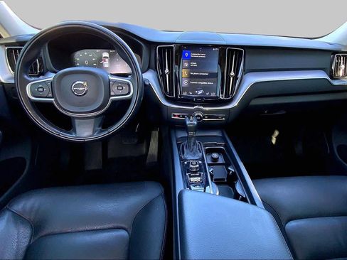 Used 2020 Volvo XC60 T5 Momentum AWD/4WD image 15