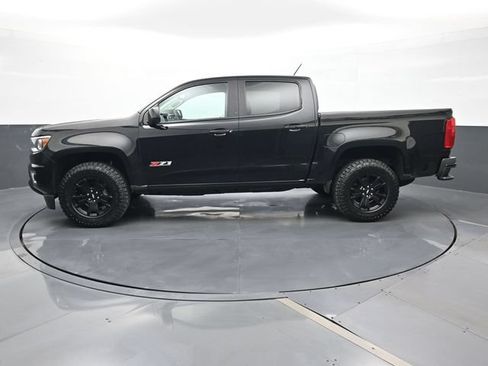 Used 2020 Chevrolet Colorado Z71 w/ Z71 Midnight Edition AWD/4WD image 2