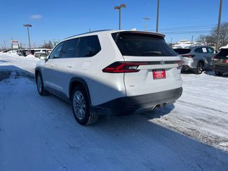 Certified 2025 Toyota Grand Highlander Platinum video 3