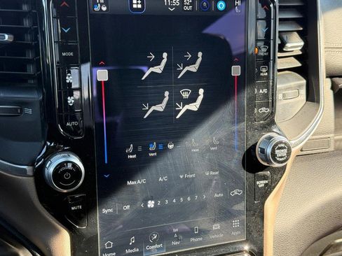 Used 2022 RAM 3500 Laramie image 25