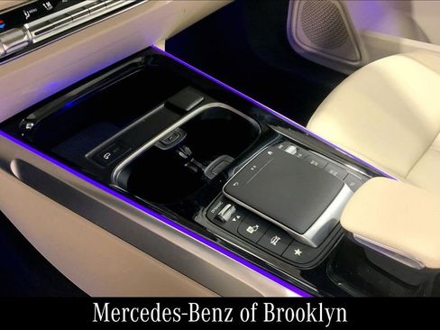 Certified 2022 Mercedes-Benz GLB 250 4MATIC image 17