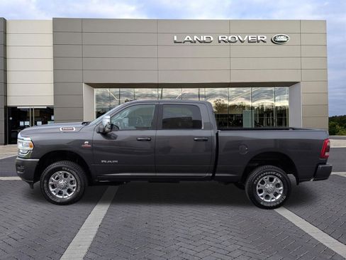 Used 2024 RAM 2500 Laramie AWD/4WD image 8