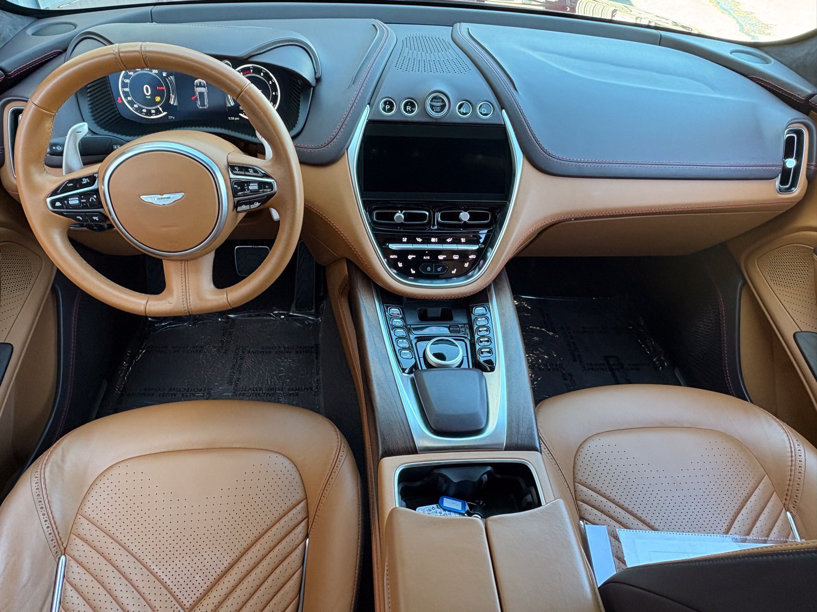 Used 2021 Aston Martin DBX AWD/4WD image 14