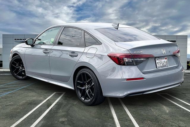 Used 2025 Honda Civic Sport image 10
