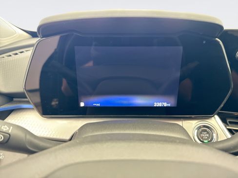 Used 2024 Chevrolet Trax LT image 13