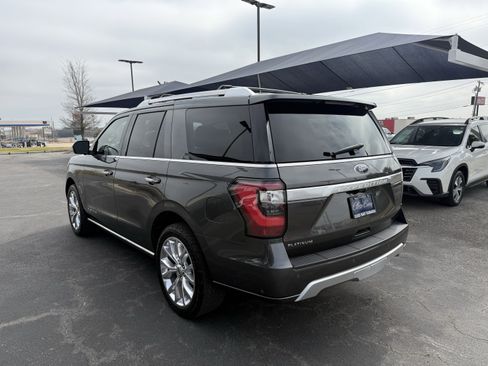 Used 2019 Ford Expedition Platinum image 5