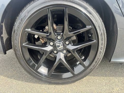 Used 2025 Honda Civic Sport image 21