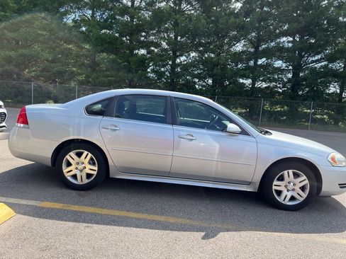 Used 2013 Chevrolet Impala LT w/ LT Sunroof Package image 3