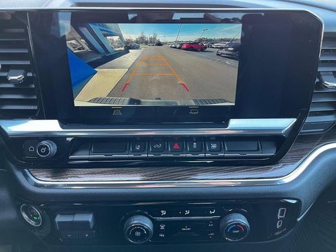 Used 2024 Chevrolet Silverado 2500 LT image 21