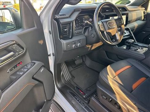 Certified 2024 GMC Sierra 1500 AT4 w/ Technology Package AWD/4WD image 13