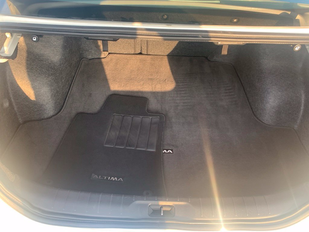 Used 2025 Nissan Altima 2.5 SV FWD image 31