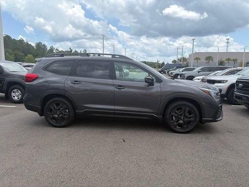 Used 2023 Subaru Ascent Onyx Edition Limited AWD/4WD image 2