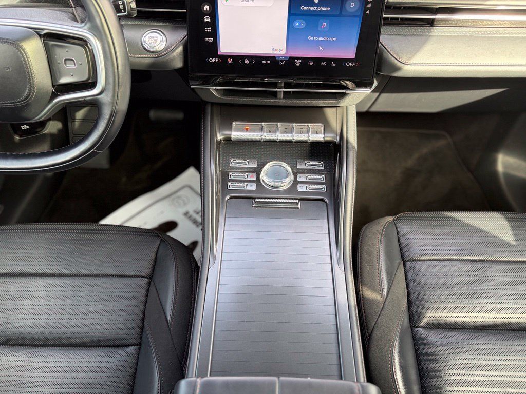 Used 2024 Lincoln Nautilus Reserve w/ Equipment Group 202A AWD/4WD image 32
