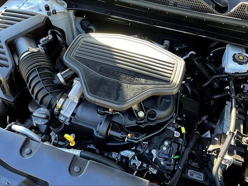 Used 2023 Chevrolet Blazer RS w/ Enhanced Convenience Package image 32