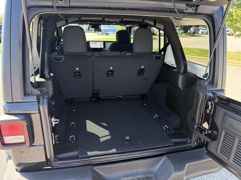 New 2026 Jeep Wrangler Unlimited Sport AWD/4WD image 28