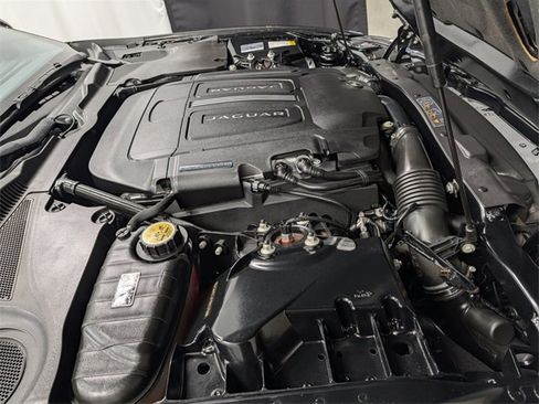 Used 2015 Jaguar XKR R image 32