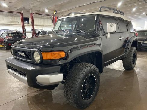 Used 2008 Toyota FJ Cruiser 4WD image 7