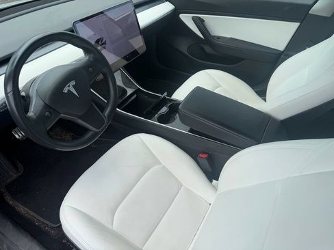 Used 2018 Tesla Model 3 Long Range AWD/4WD image 2