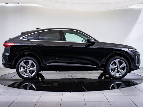 New 2025 Audi Q5 Premium Plus image 11