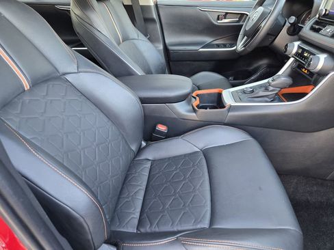 Used 2023 Toyota RAV4 Adventure image 9