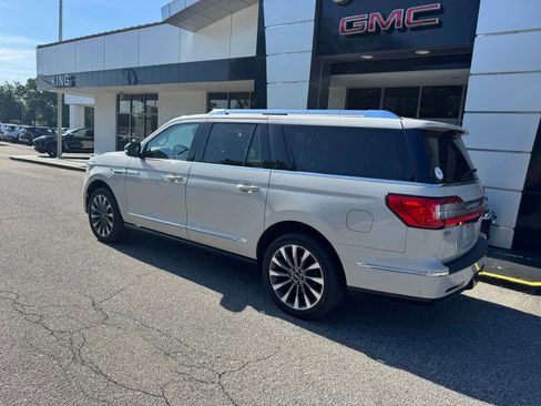 Used 2021 Lincoln Navigator L Reserve AWD/4WD image 3